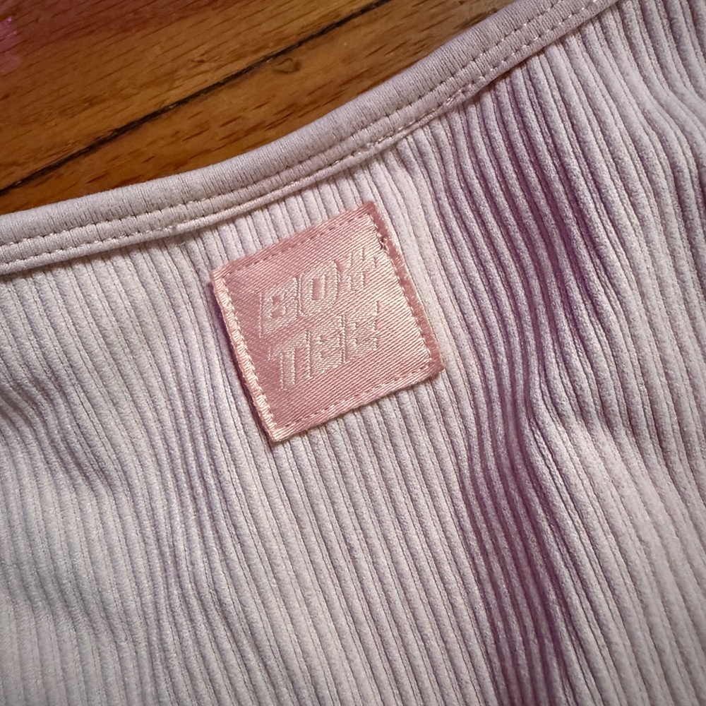 Bo+Tee Ribbed Long Sleeve Crop Top - Picture 2 of 4